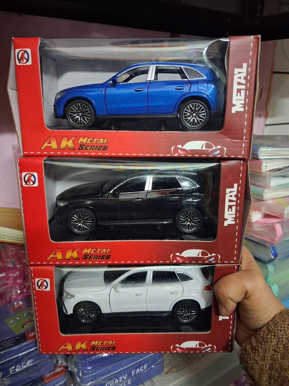 1:32 Mercedes-Benz SUV Die-Cast Model – Pullback | Opening Doors | AK Metal Series