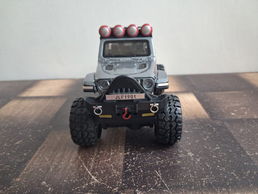 1:32 Off-Road SUV Die-Cast Model – Rugged Jeep Style with Light, Sound & Pull-Back (Grey)