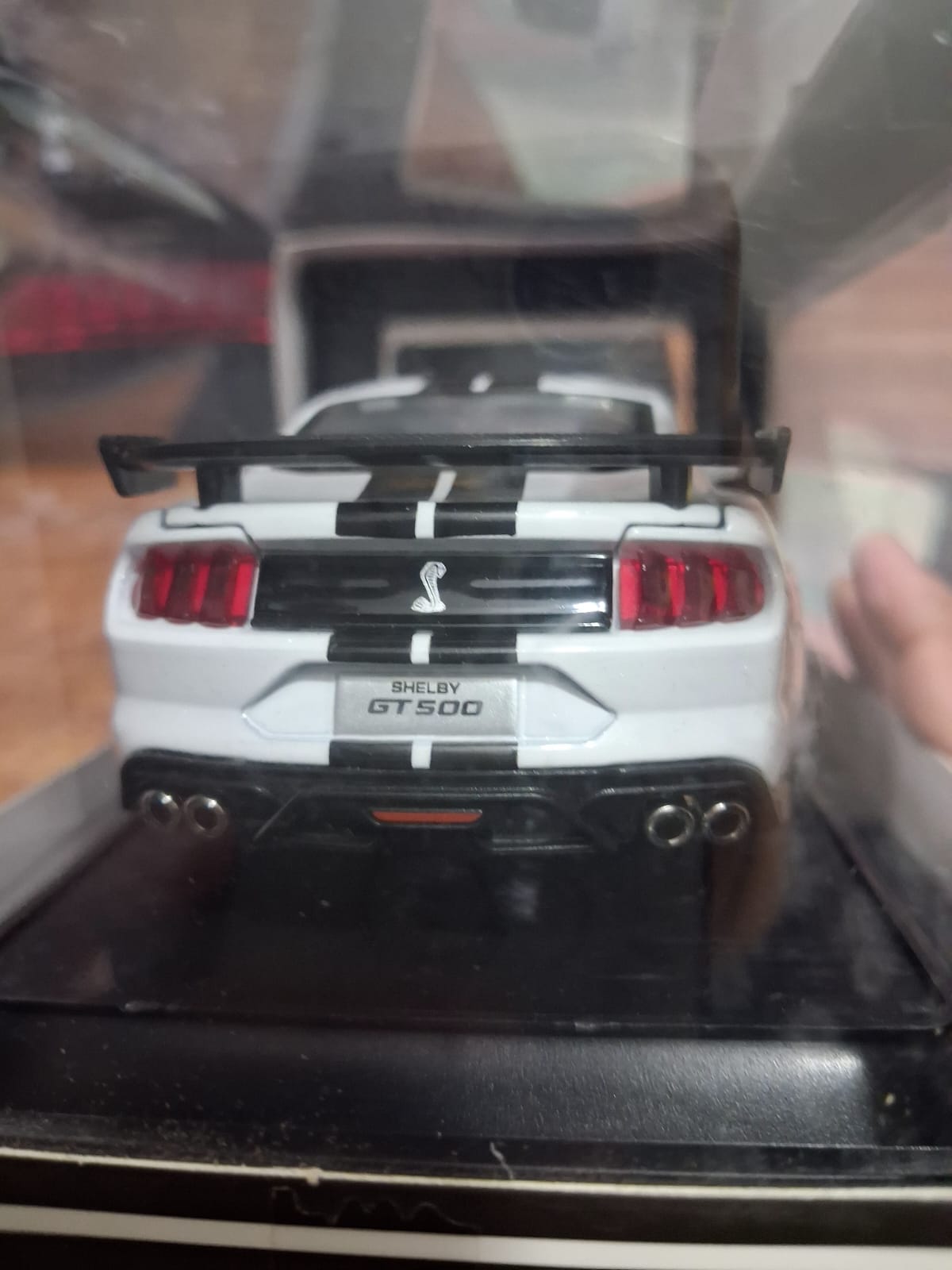1:32 Scale GT500 Shelby Die-Cast Car – Pullback Action & Opening Doors
